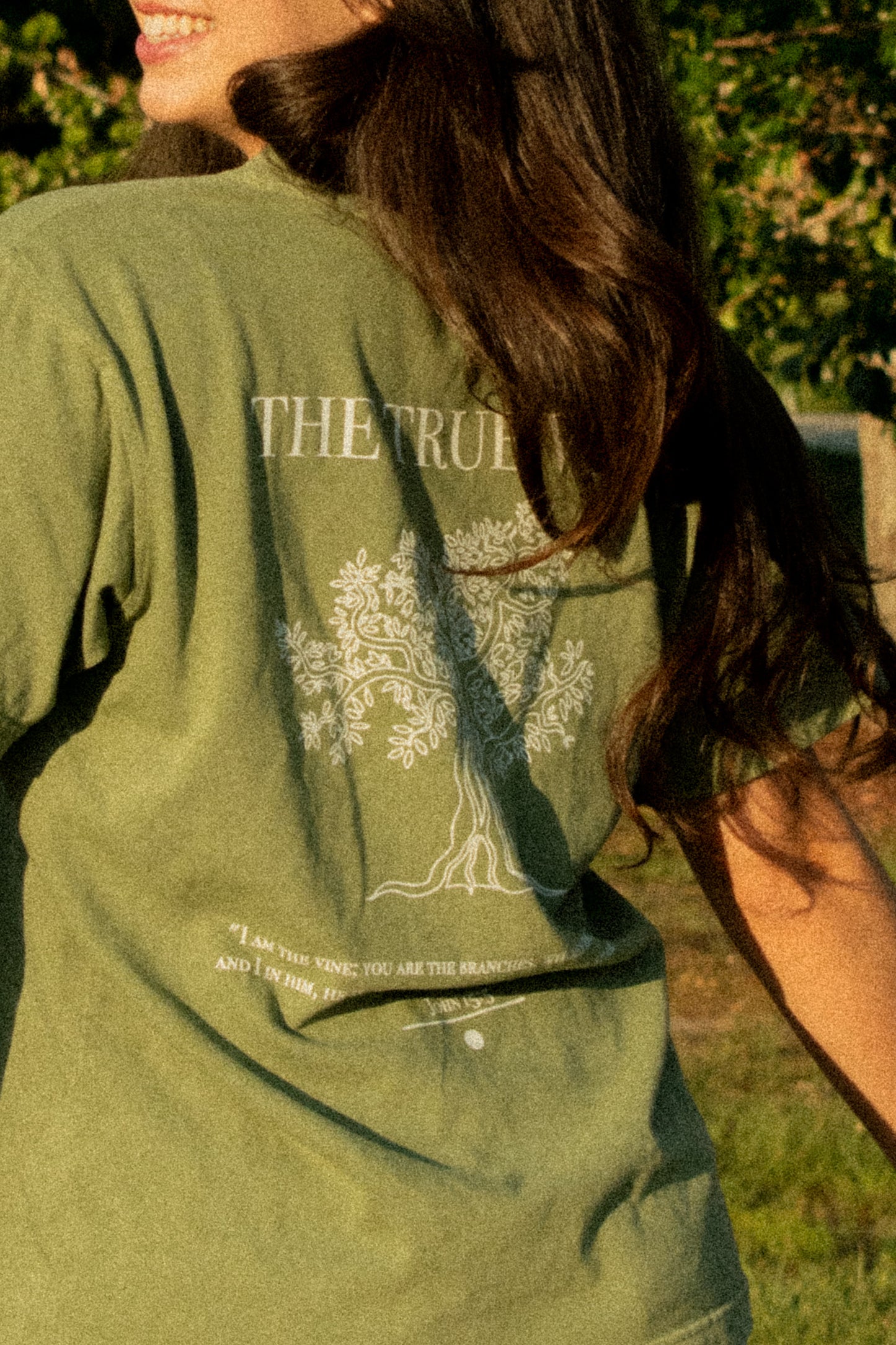 THE TRUE VINE OLIVE UNISEX TEE